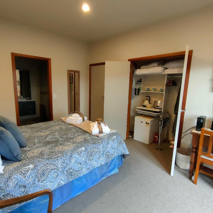 Camcott Farm Apartment Мастъртън Екстериор снимка